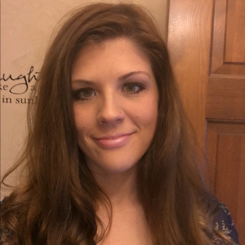 Meet your Posher, Lindsay